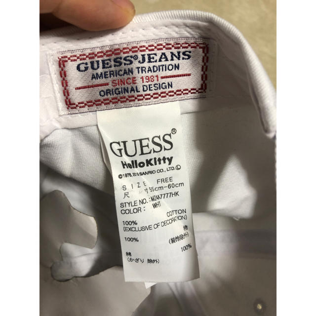 GUESS(ゲス)のGuess HelloKitty キャップ レディースの帽子(キャップ)の商品写真