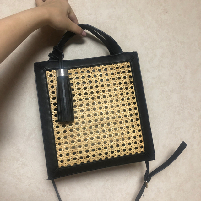 ZARA - ZARA カゴバッグの通販 by momo select|ザラならラクマ ZARA - ZARA カゴバッグの通販 by momo select|ザラならラクマ