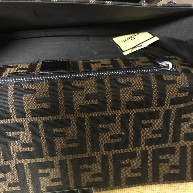 FENDI(フェンディ)のFENDI セカンドバッグ【未使用】 メンズのバッグ(セカンドバッグ/クラッチバッグ)の商品写真