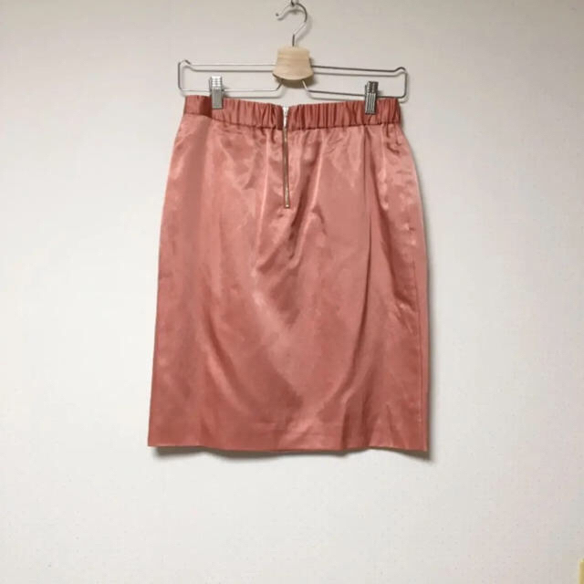 UNITED ARROWS(ユナイテッドアローズ)のユナイテッドアローズ UNITED ARROWS タイトスカート オレンジ 光沢 レディースのスカート(ひざ丈スカート)の商品写真