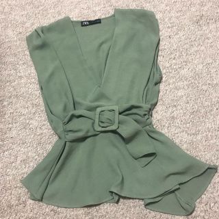 ザラ(ZARA)のzara ノースリーブ グリーン(シャツ/ブラウス(半袖/袖なし))