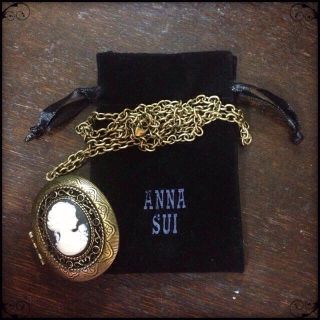 アナスイ(ANNA SUI)の再値下💜アナスイカメオペンダント💜(ネックレス)