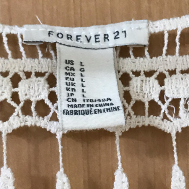 FOREVER 21(フォーエバートゥエンティーワン)のレースタンクトップ レディースのトップス(タンクトップ)の商品写真