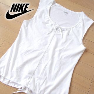 ナイキ(NIKE)の未使用 Lサイズ NIKE ナイキ レディース ノースリーブカットソー ホワイト(カットソー(半袖/袖なし))