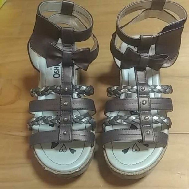 OshKosh(オシュコシュ)のオシュコシュ★20㎝ 新品 サンダル キッズ/ベビー/マタニティのキッズ靴/シューズ(15cm~)(サンダル)の商品写真