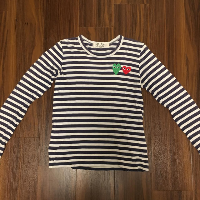 COMME des GARCONS(コムデギャルソン)のPLAY COMME des GARCONS ロングTシャツ レディースのトップス(シャツ/ブラウス(長袖/七分))の商品写真