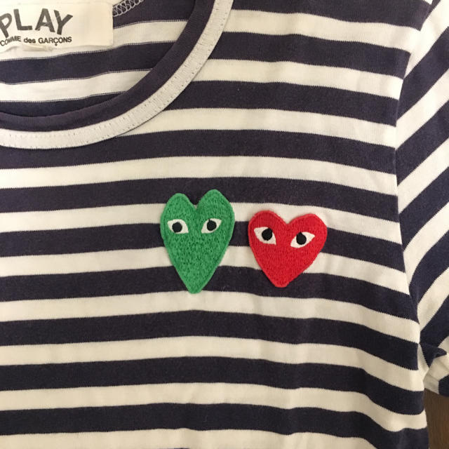 COMME des GARCONS(コムデギャルソン)のPLAY COMME des GARCONS ロングTシャツ レディースのトップス(シャツ/ブラウス(長袖/七分))の商品写真