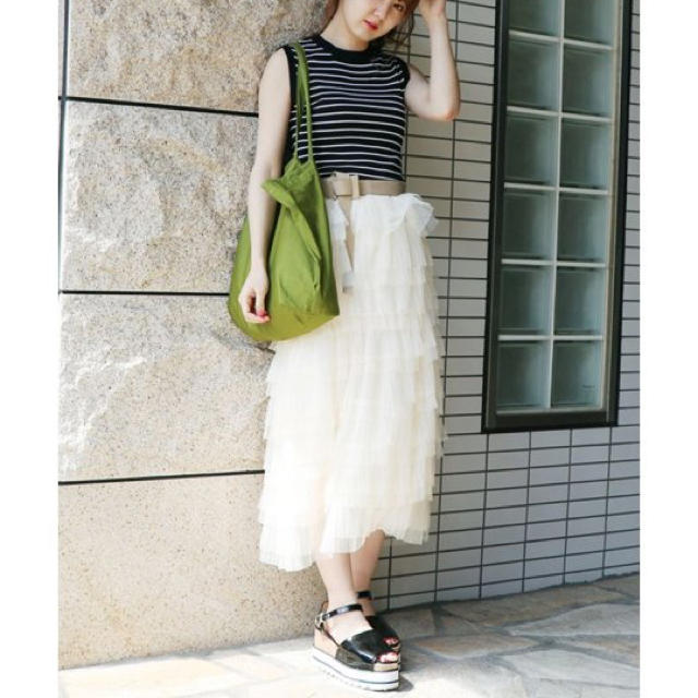 dazzlin(ダズリン)の新品 定価16200円 tulleスカート ホワイト  大特価セール ダズリン レディースのスカート(その他)の商品写真