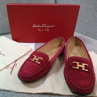 サルヴァトーレフェラガモ(Salvatore Ferragamo)のFerragamo スエード モカシン(スリッポン/モカシン)