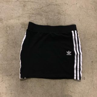 アディダス(adidas)のadidas 【ののな様専用】(ミニスカート)