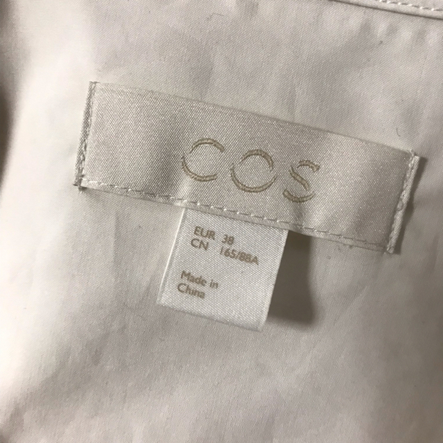 COS(コス)のcos シャツワンピ 未着用 レディースのワンピース(ひざ丈ワンピース)の商品写真