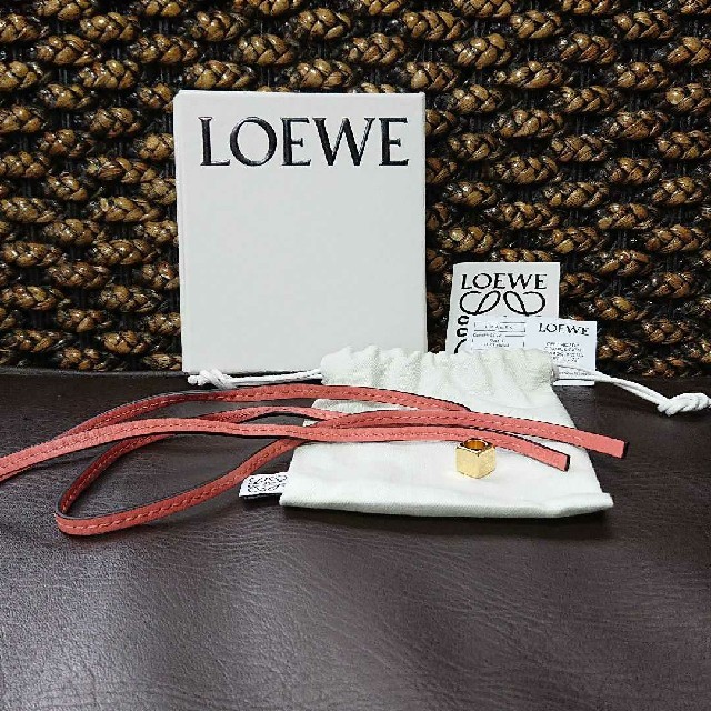 LOEWE(ロエベ)のLOEWE バック チャーム レディースのアクセサリー(チャーム)の商品写真