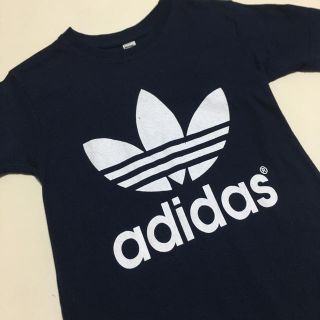 アディダス(adidas)のadidas Tシャツ(Tシャツ/カットソー)