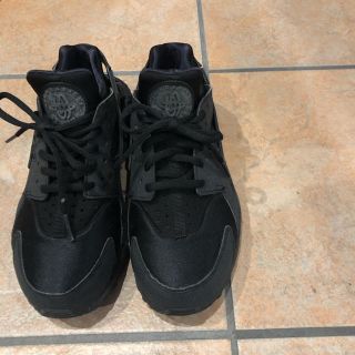 ナイキ(NIKE)の★NIKE ★ AIR HUARACHE ブラック 24cm(スニーカー)