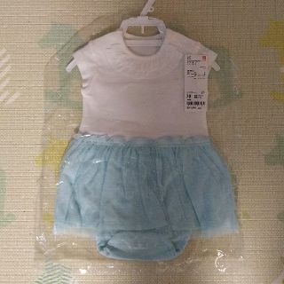 ユニクロ(UNIQLO)の【新品未使用／未開封／匿名配送】UNIQLO ロンパース型ワンピース サイズ70(ロンパース)