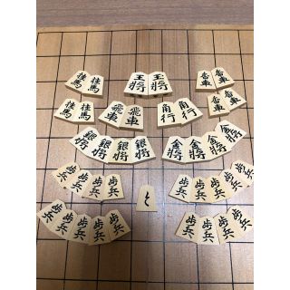 将棋 駒 黄楊特上彫 晴月作(書体：錦旗)(囲碁/将棋)