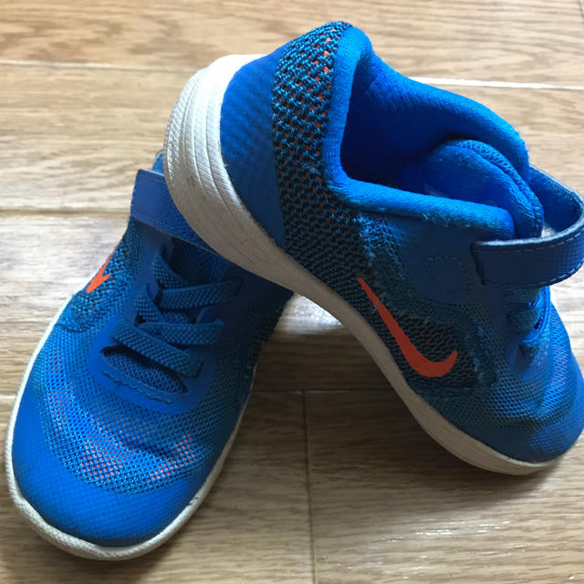 NIKE(ナイキ)のNIKE スニーカー✴︎15㎝ キッズ/ベビー/マタニティのキッズ靴/シューズ(15cm~)(スニーカー)の商品写真