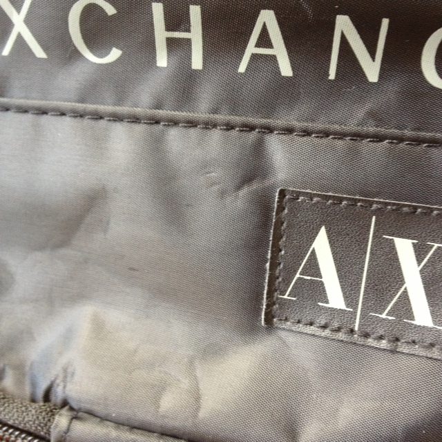 ARMANI EXCHANGE(アルマーニエクスチェンジ)のウエストポーチ！送料込み！ レディースのバッグ(ボディバッグ/ウエストポーチ)の商品写真