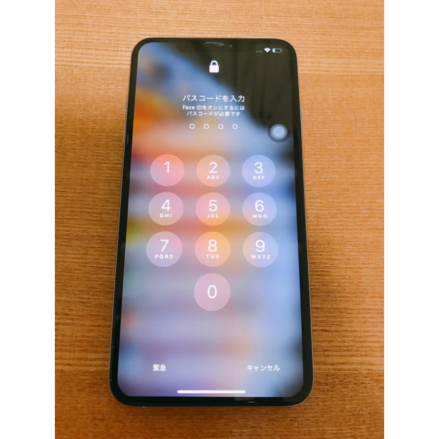 iphone XS Max SIMフリー シルバー