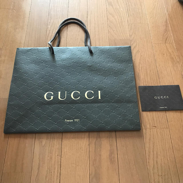 Gucci(グッチ)のグッチ 紙袋 レディースのバッグ(ショップ袋)の商品写真