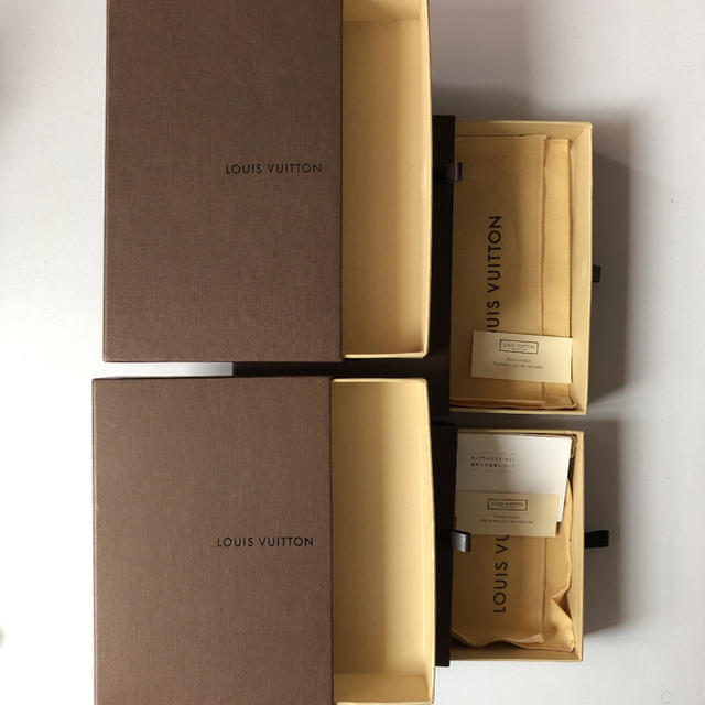 LOUIS VUITTON(ルイヴィトン)のルイヴィトン 箱 7個セット レディースのバッグ(ショップ袋)の商品写真