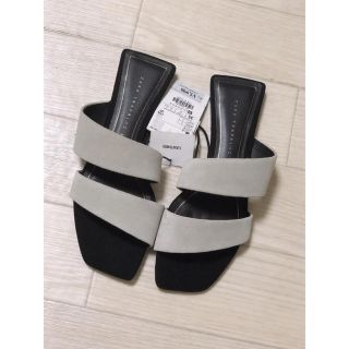 ザラ(ZARA)のサンダル 35 zara フラットサンダル 新品(サンダル)