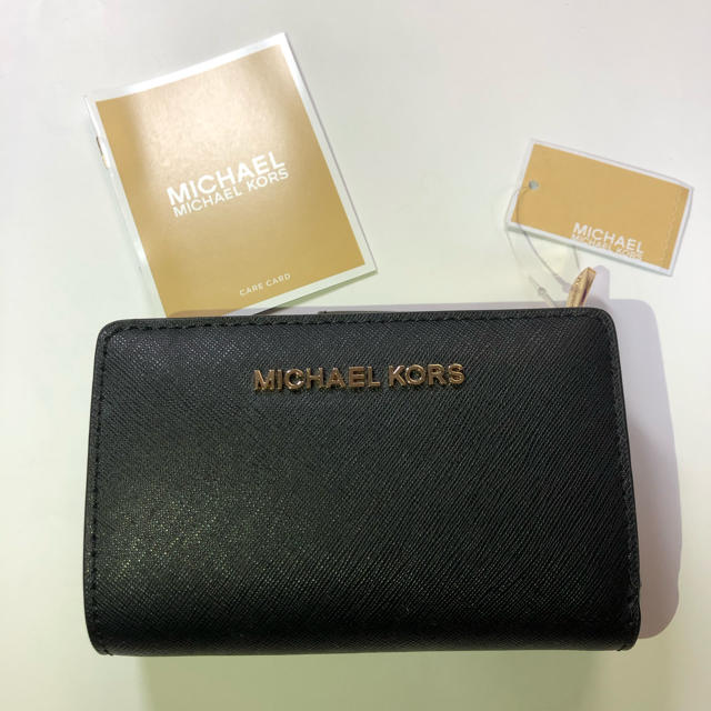 Michael Kors(マイケルコース)の【新品】MICHAEL KORS マイケルコース 二つ折り財布 ブラック メンズのファッション小物(折り財布)の商品写真