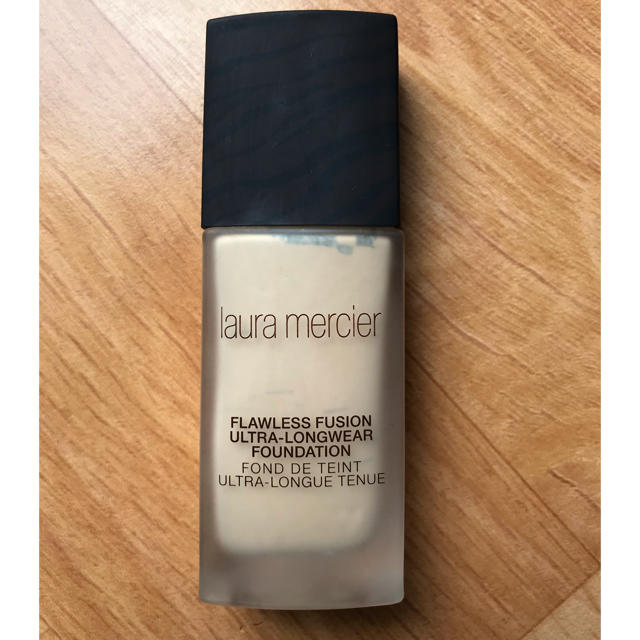 laura mercier(ローラメルシエ)のローラメルシェ ファンデーション カシュー色 コスメ/美容のベースメイク/化粧品(ファンデーション)の商品写真