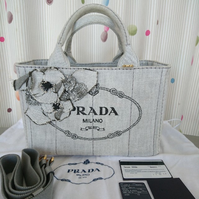 定番在庫あ PRADA - さくら様専用♡︎PRADA カナパ (L)グレーの通販