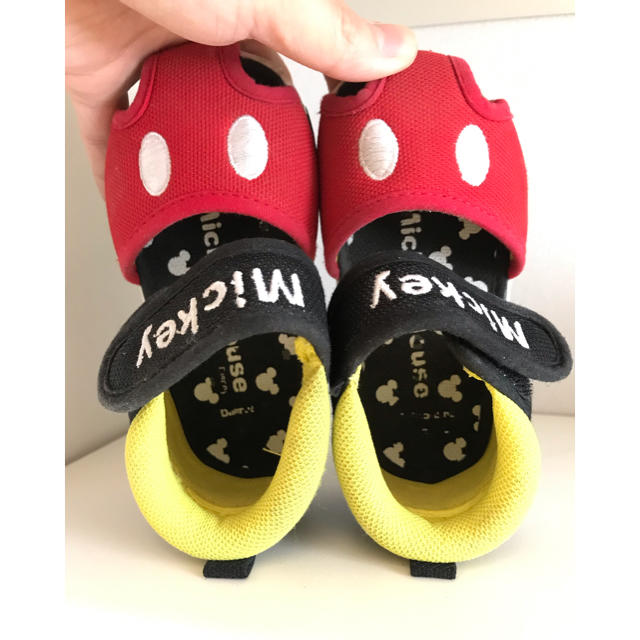 Disney(ディズニー)のミッキーマウス サンダル ベビー 13.5センチ 中古 キッズ/ベビー/マタニティのベビー靴/シューズ(~14cm)(サンダル)の商品写真