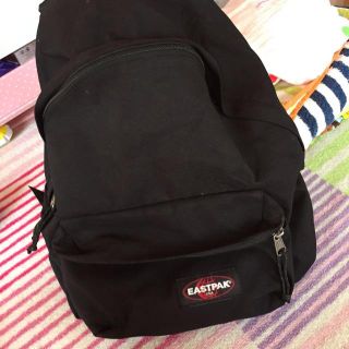 イーストパック(EASTPAK)のイーストパック 黒 リュック(リュック/バックパック)