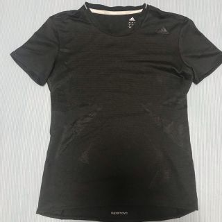 アディダス(adidas)のadidas Tシャツ(Tシャツ(半袖/袖なし))