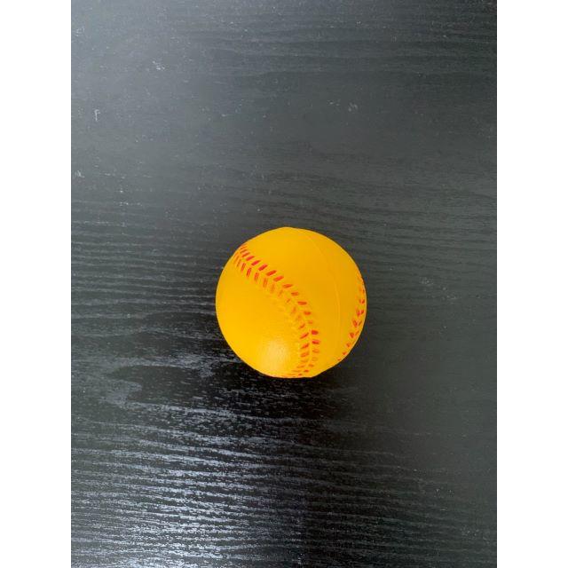 少年野球練習ボール（ウレタンボール24球＋穴あきプラスチックボール50球） スポーツ/アウトドアの野球(ボール)の商品写真