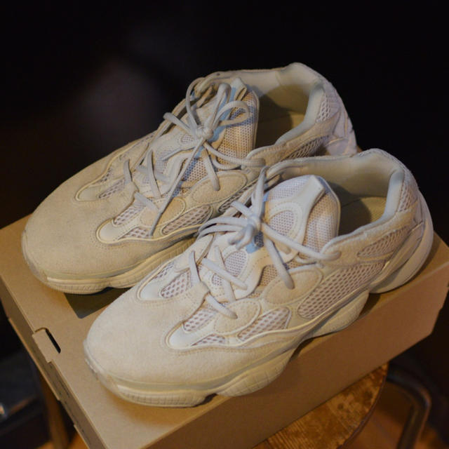 adidas(アディダス)のyeezy500 29cm イージー500 メンズの靴/シューズ(スニーカー)の商品写真