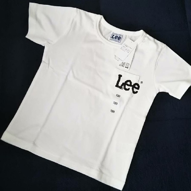 Lee(リー)の■新品未使用■ Lee 胸ロゴプリント半袖Tシャツキッズ／白／120cm キッズ/ベビー/マタニティのキッズ服男の子用(90cm~)(Tシャツ/カットソー)の商品写真