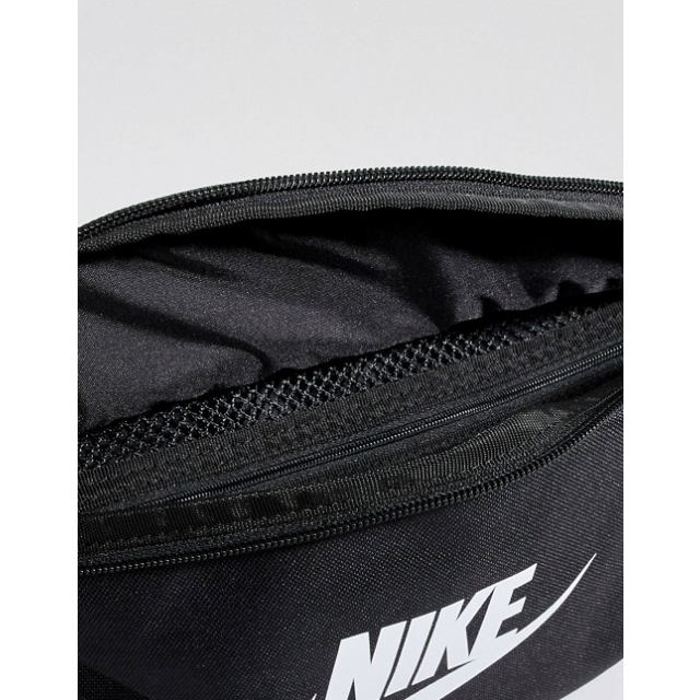 NIKE(ナイキ)の【国内正規品】Nike(ナイキ) ポシェット ボディバッグ 肩掛け ブラック メンズのバッグ(ショルダーバッグ)の商品写真