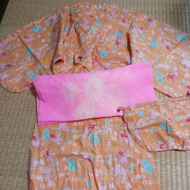Combi mini(コンビミニ)のコンビミニ　浴衣　100　金魚　オレンジ　帯　巾着袋 キッズ/ベビー/マタニティのキッズ服女の子用(90cm~)(甚平/浴衣)の商品写真