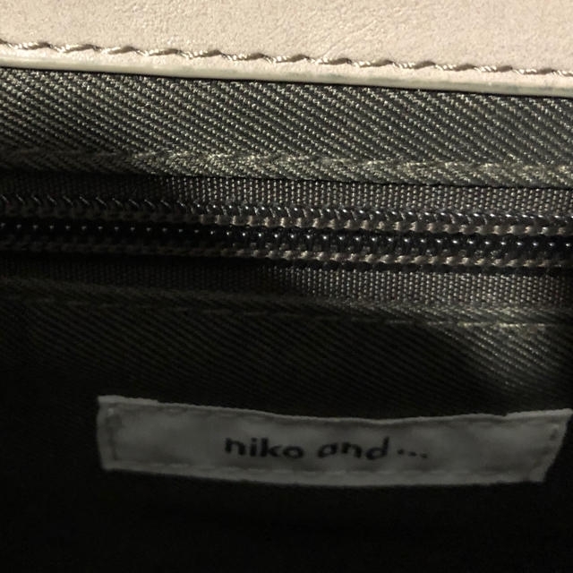 niko and...(ニコアンド)のショルダー バック アースカラー niko and... エンタメ/ホビーのエンタメ その他(その他)の商品写真