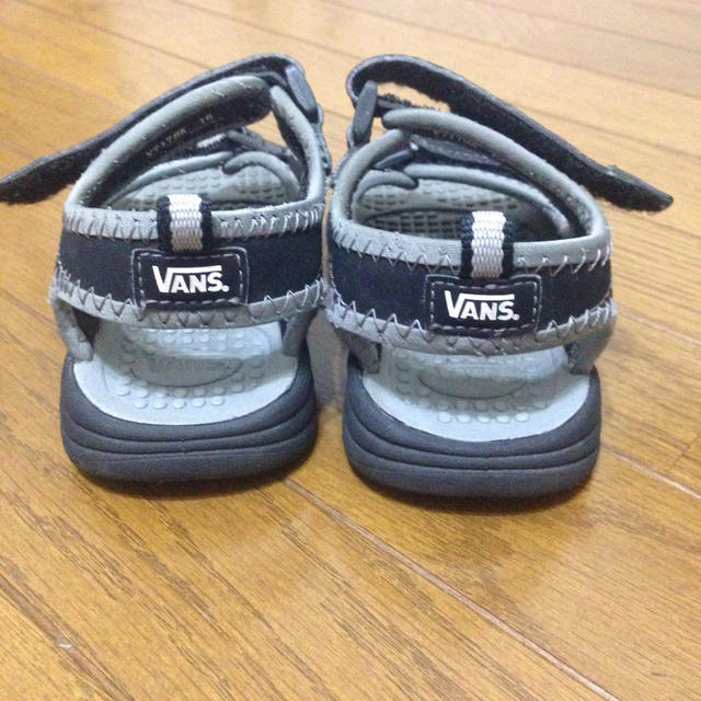 VANS(ヴァンズ)のVANS サンダル✴︎16cm キッズ/ベビー/マタニティのキッズ靴/シューズ(15cm~)(サンダル)の商品写真