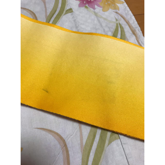 UNIQLO(ユニクロ)のユニクロ 百合 浴衣 黄色帯セット レディースの水着/浴衣(浴衣)の商品写真