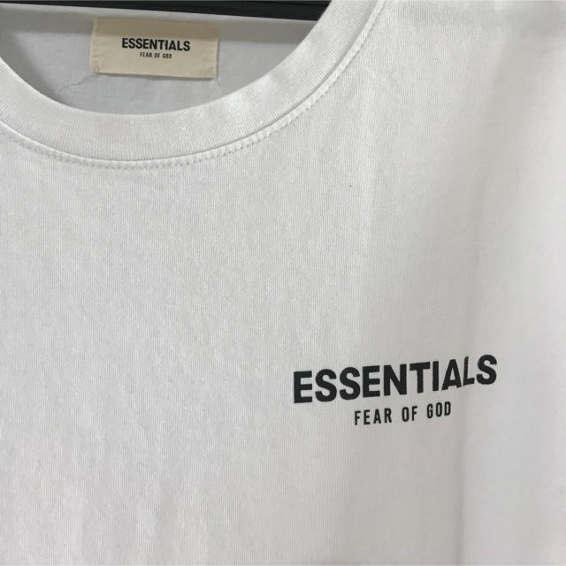 FEAR OF GOD - FOG essentials Tシャツ Lサイズの通販 by マルチーズ5218's shop｜フィアオブゴッドならラクマ 得価NEW