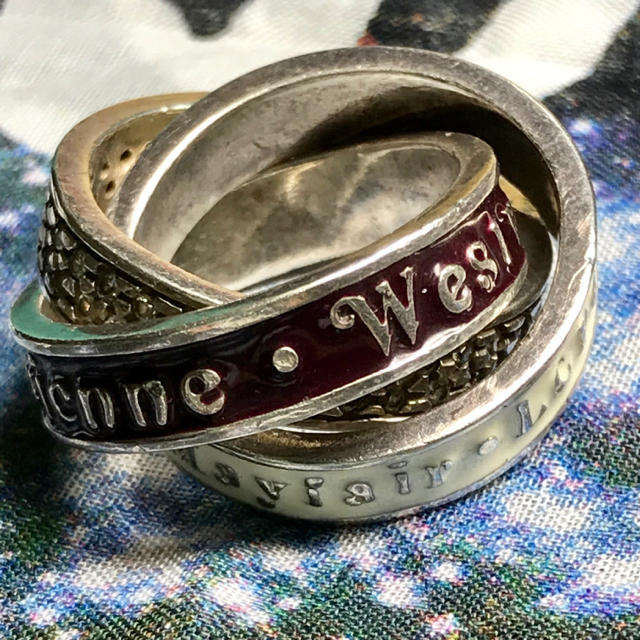 Vivienne Westwood - ヴィヴィアン メイフェア 3連 リングの通販 Vivienne Westwood - ヴィヴィアン メイフェア 3連 リングの通販