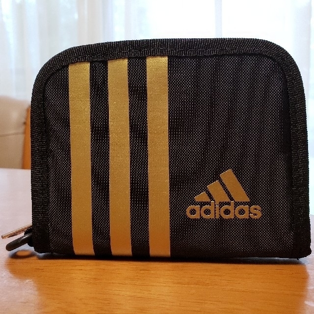 adidas(アディダス)のアディダス財布 キッズ/ベビー/マタニティのこども用ファッション小物(財布)の商品写真