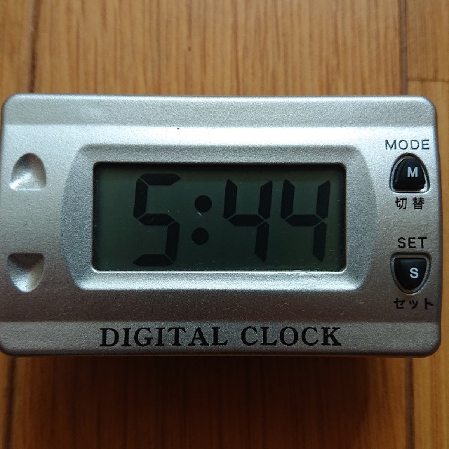デジタルクロック インテリア/住まい/日用品のインテリア小物(置時計)の商品写真