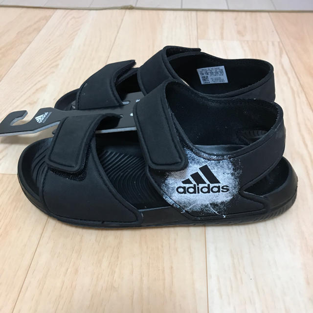 adidas(アディダス)のアディダス キッズサンダル 20㎝ キッズ/ベビー/マタニティのキッズ靴/シューズ(15cm~)(サンダル)の商品写真