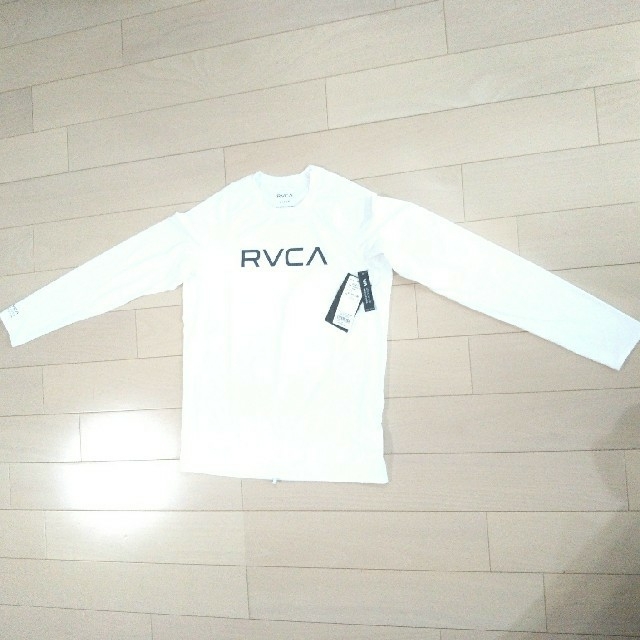 RVCA(ルーカ)の最終値下げ！RVCAルーカ ラッシュガードkids(L)160 キッズ/ベビー/マタニティのキッズ服男の子用(90cm~)(水着)の商品写真