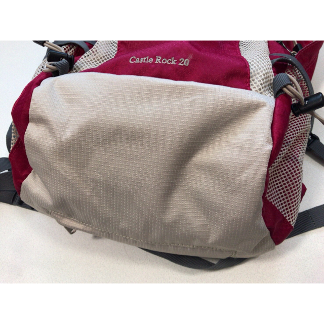 Columbia(コロンビア)の〔YUKAさん専用〕コロンビア 20L リュック レディースのバッグ(リュック/バックパック)の商品写真