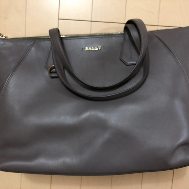 BALLY ハンドバッグ28×41×13cm 新品 収納袋付