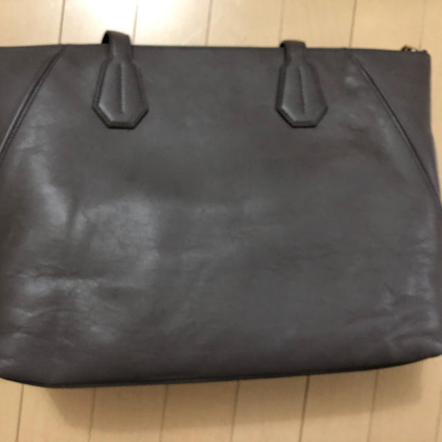 BALLY ハンドバッグ28×41×13cm 新品 収納袋付