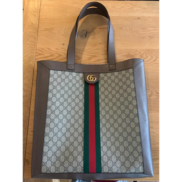 Gucci(グッチ)のninipさん専用〔オフィディア〕ソフト GGスプリーム ラージ トートバッグ レディースのバッグ(トートバッグ)の商品写真